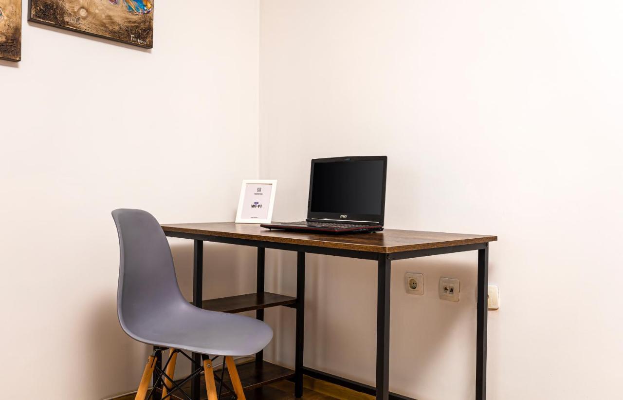 The Walnut 2Bd Apartment Plovdiv Luaran gambar