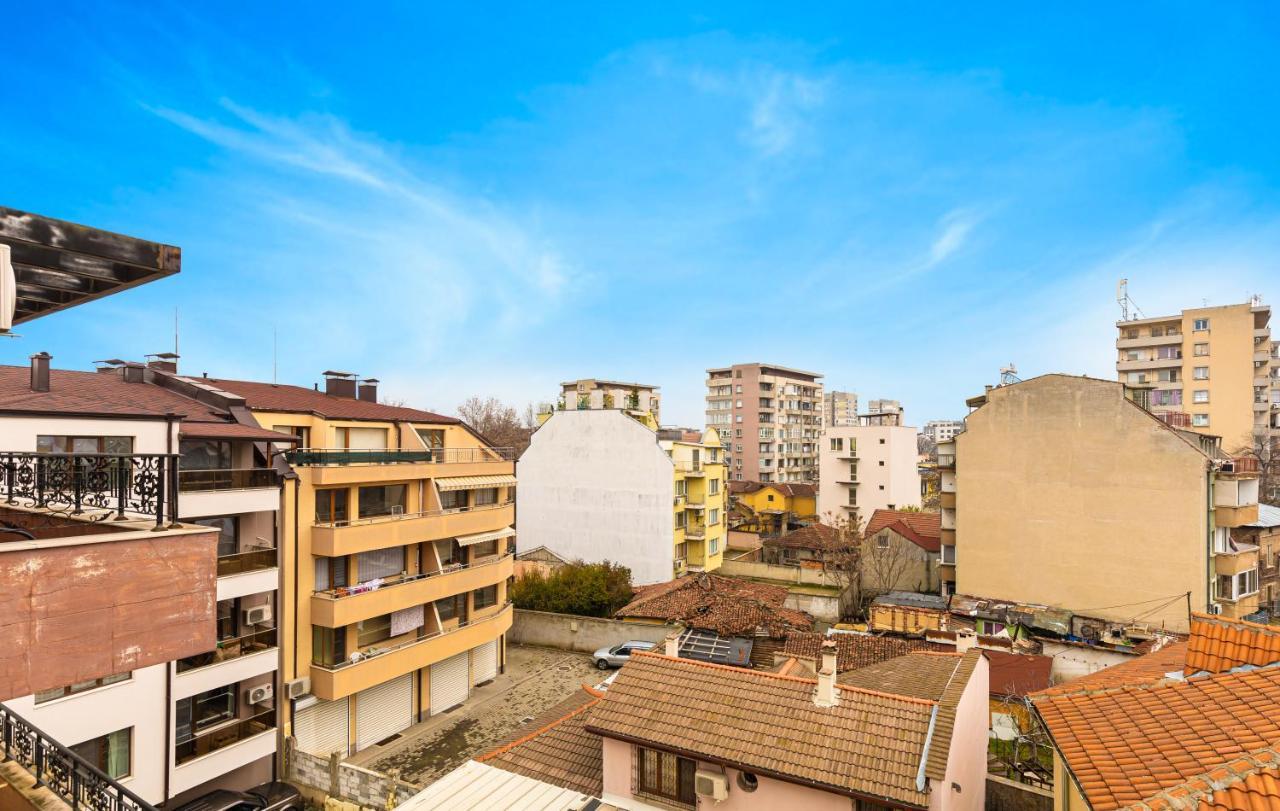 The Walnut 2Bd Apartment Plovdiv Luaran gambar